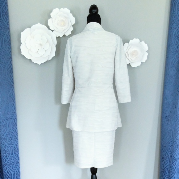 ❗SOLD❗Frank Lyman Ivory Peplum Dress and Jacket - Picture 3 of 8
